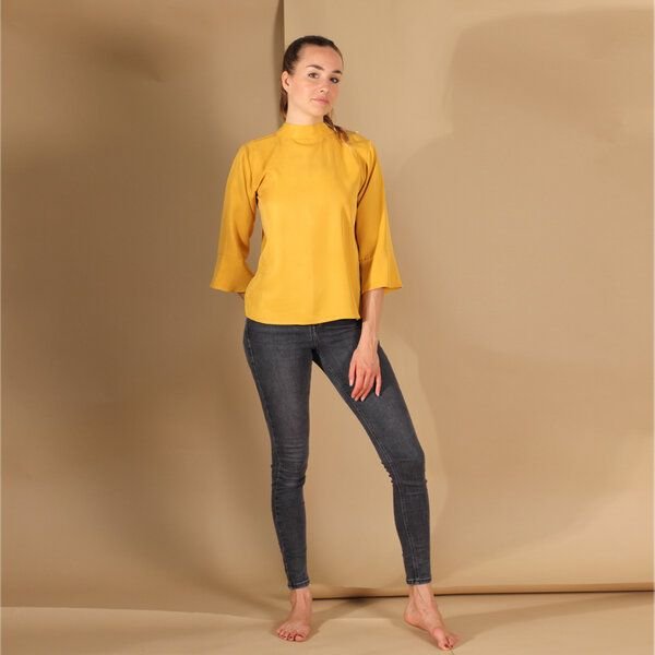ManduTrap Bluse „Juma“ aus TENCEL (Lyocell) – Blau, Senfgelb oder Rost