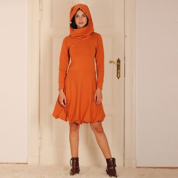 ManduTrap Ballonkleid aus Bio-Baumwolle mit Kapuze