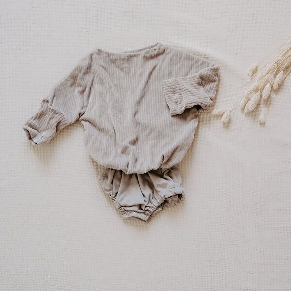 FINO & Stitch DIY Nähset Jogger Pulli Cord Bio-Baumwolle - zugeschnitten