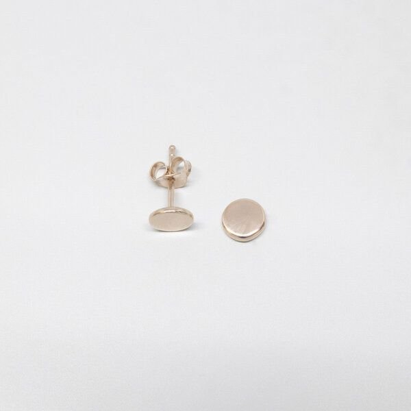 fejn jewelry Ohrstecker 'shiny disc' mit runden Plättchen