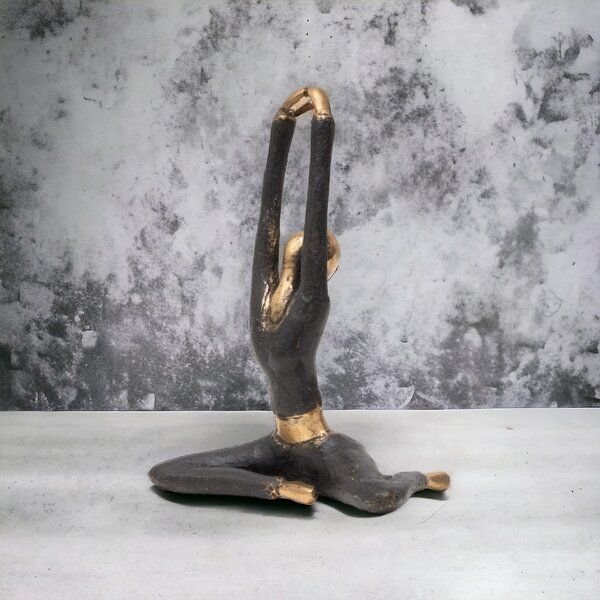 Moogoo Creative Africa Bronze-Skulptur Yoga "Barbara" | by Hamidou | Unikate