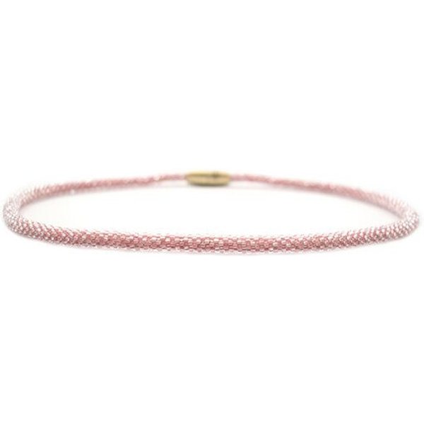 Sakiba Collier Svelte