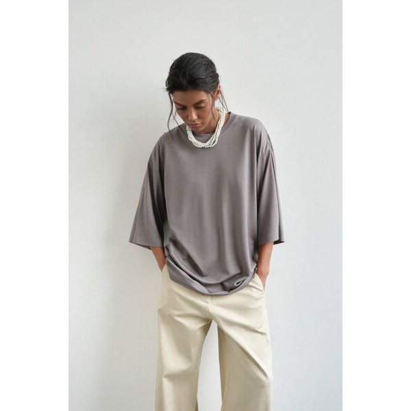 IVA RYCH Oversize-T-Shirt in Grau I Deadstock