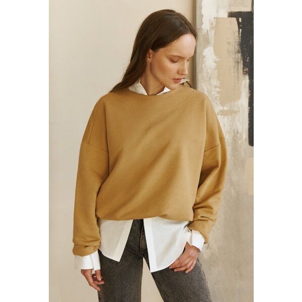 IVA RYCH Oversize Sweatshirt Camel I Deadstock