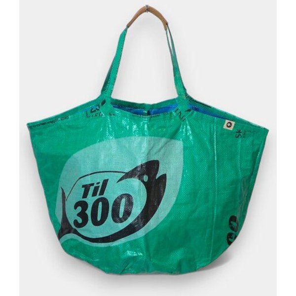 REFISHED fair fashion Tasche 'SOULMATE' - upcycelte Fischfuttersäcke