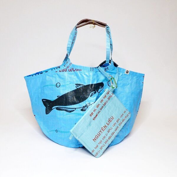 REFISHED fair fashion Tasche 'SOULMATE' - upcycelte Fischfuttersäcke