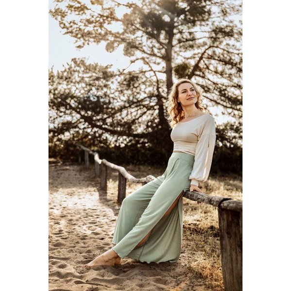 Vivien Joy High Waist Hose mit Schlitz - Farrah Comfy Pants mit Schlitz