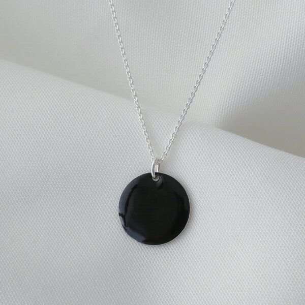 BELLYBIRD Jewellery Halskette - emailliertes Plättchen, Anhänger aus Silber mit Emaille
