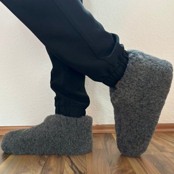 Home & Joy Hüttenschuhe hohe Hausschuhe Schaf-wolle warm Herbst Winter unisex