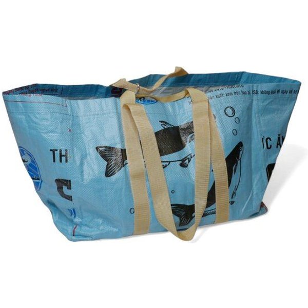 REFISHED fair fashion Tasche 'CARGO BAG' - upcycelte Fischfuttersäcke