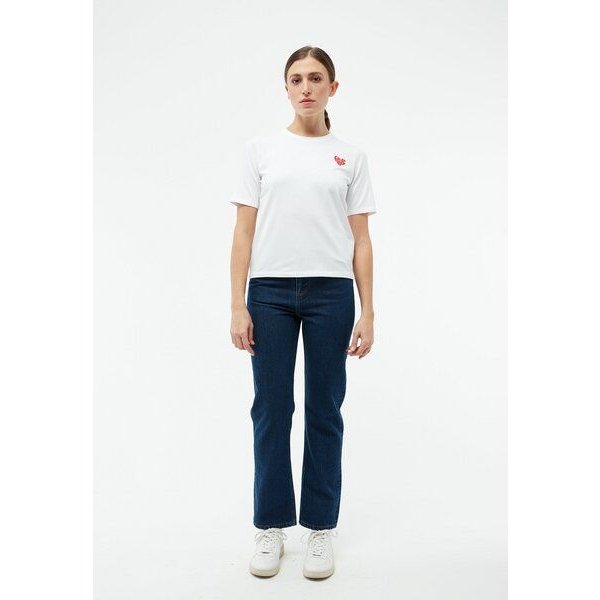 Givn Berlin T-Shirt GBRUTH (Love Heart) aus Bio-Baumwolle - White