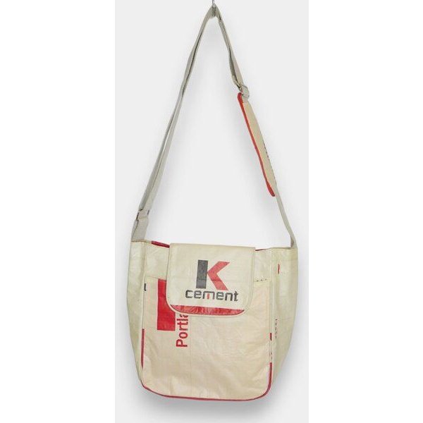 REFISHED fair fashion Tasche 'URBAN BAG' - upcycelte Zementsäcke