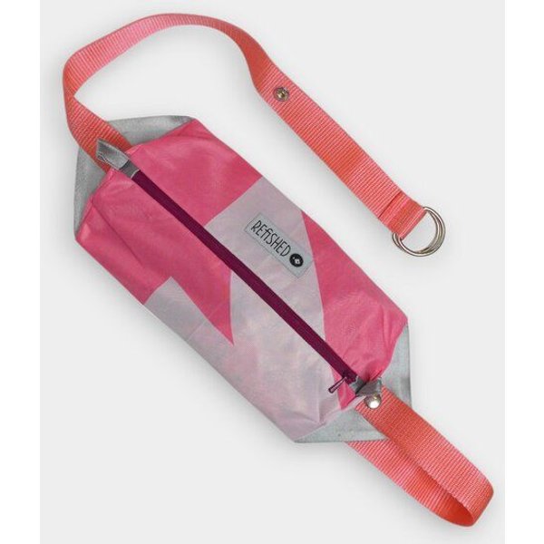 REFISHED fair fashion Bauchtasche 'BUM BAG' - upcycelte Fahnen