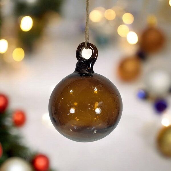 Moogoo Creative Africa Mundgeblasene Weihnachtskugel | Brown | handgemacht in Palästina | Fair Trade for Peace