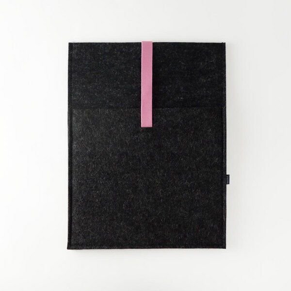 matilda k. manufaktur Minimalistische Laptophülle aus Wollfilz 'max' mit Einsteckfach | für MacBook |Air| Pro 13|14|15|16 Zoll