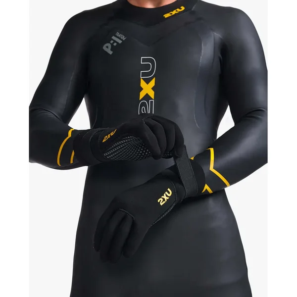 Guanti da nuoto in neoprene 2XU Propel