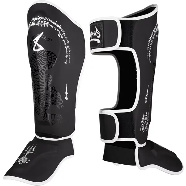 Thai-Box-Schienbeinschoner 8 Weapons Sak Yant Big Tiger