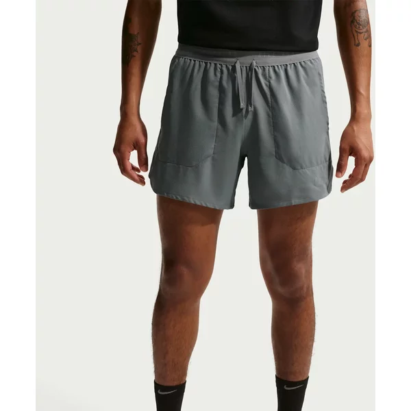 Shorts In Tessuto Nike Stride Dri-Fit-image