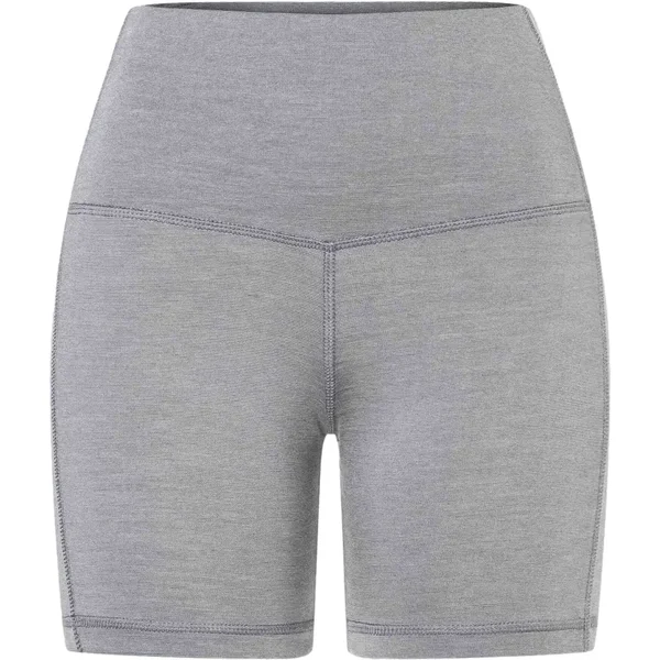 Short femme super.natural Liquid Flow