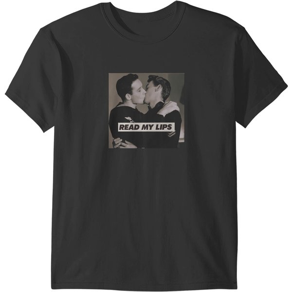 Read My Lips - Gay Men Kissing T-Shirts-image