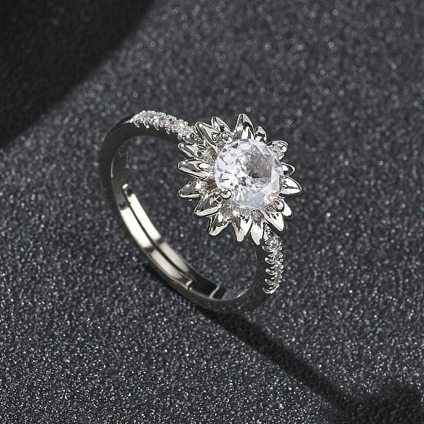 Blumen-Fingerringe Aus Messing Mit Klaren Zirkonia FüR Damen, Langlebig Plattiert, Gestell, Bleifrei Und Cadmium Frei, Platin Farbe, Innendurchmesser: 16.4 Mm-image