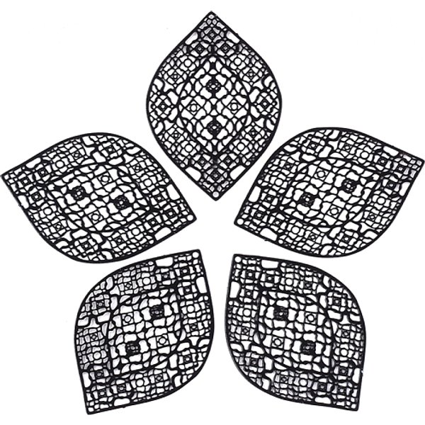 430 Edelstahl Filigran Anhänger, gischt gemalt, Verzierungen aus geätztem Metall, Blatt, Schwarz, 41x28x0.5 mm, Bohrung: 1 mm