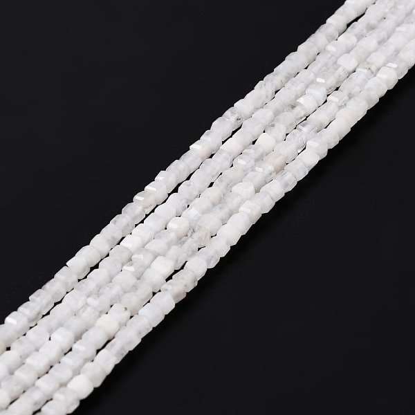NatüRliche Regenbogen-Mondstein-PerlensträNge, Facettiert, WüRfel, 2X2X2 Mm, Bohrung: 0.6 Mm, Ca. 167 Stk. / Strang, 15.47 Zoll (39.3 Cm)-image