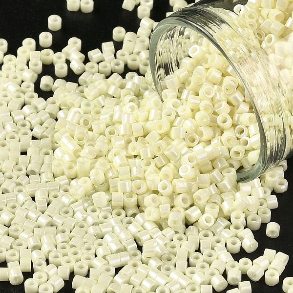 Cylinder Seed Beads, Opaque Colours Luster, Uniform Size, Pale Goldenrod, 2X1.5Mm, Hole: 0.8Mm, About 888Pcs/10G-image