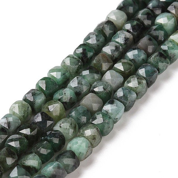 NatüRliche SmaragdperlensträNge, Facettiert, WüRfel, 4-5X4-5X4-5 Mm, Bohrung: 0.8 Mm, Ca. 85 Stk. / Strang, 15.55 Zoll (39.5 Cm)-image