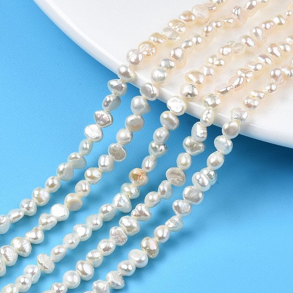 Fili di perle di perle d'acqua dolce coltivate naturali, due lati lucido, colore conchiglia, 4-5x4-5x2.5-3.5mm, Foro: 0.7 mm, circa 99-100pcs/filo, 13.98 pollice - 14.13 pollici (35.5-35.9 cm)