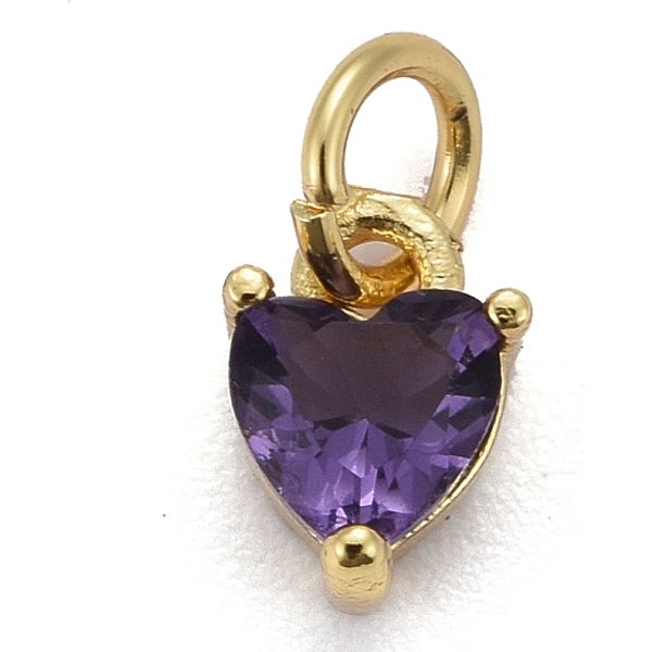 Adornos de latón micropavé de circonia cúbica, Plateado de larga duración, real 18k chapado en oro, corazón, púrpura medio, 8x5x3.5mm, agujero: 3 mm