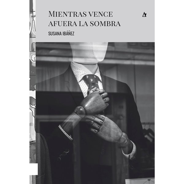 Mientras vence afuera la sombra