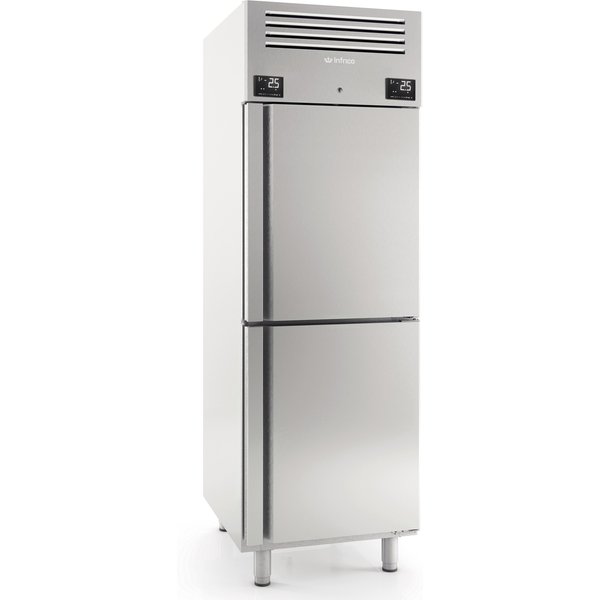 Infrico AGB701CR Reach Ins AGB 700/1400L Series – GN 2/1 Refrigerator And Freezer Reach In. Agb 700/1400L (GN 2/1, 1400 L)