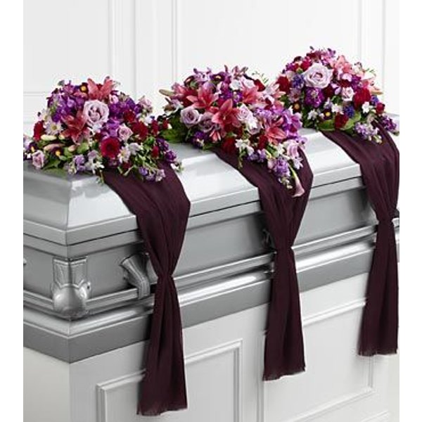 FTD Refreshing Mix Casket Spray