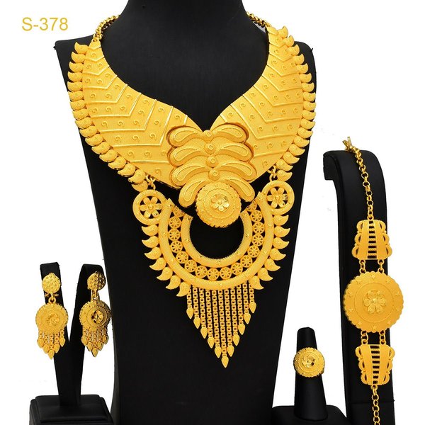 Bridal Fashion Trendy Dress Jewelry 4-piece Set Dubai Luxury Atmosphere Alloy Necklace Earrings Rings Bracelets