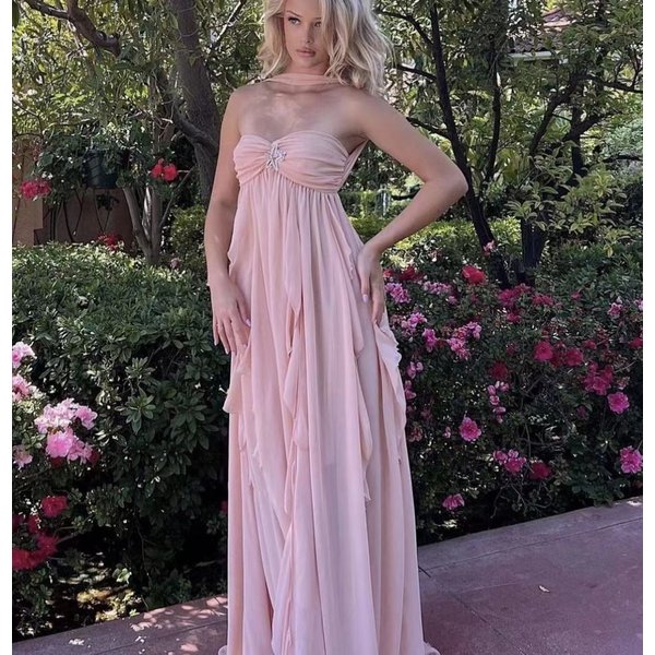 Women's Clothing Halter Neck Chiffon Dress Sexy Chest Wrapped Backless Star Decoration Irregular Ruffle Dress Long Skirt
