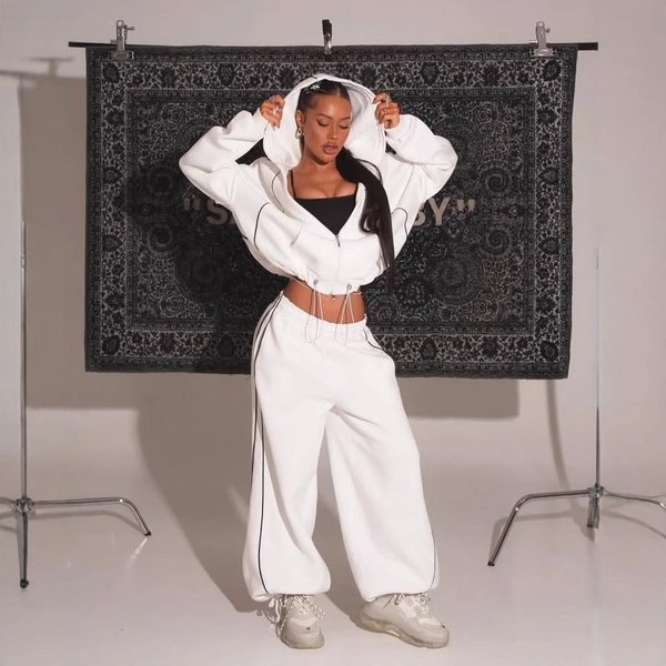 Women's Contrast-Trim Hoodie & Straight Leg Pants Set – Oversized Streetwear Two-Piece (4 Colors) Urban Athleisure Coordinated Outfit