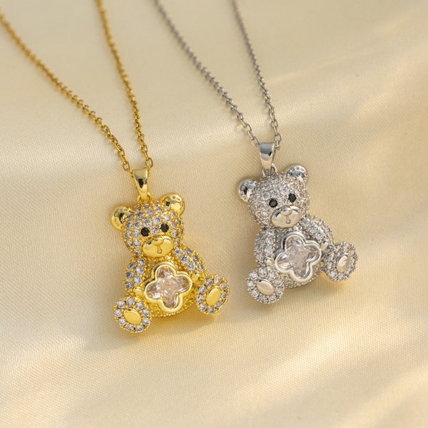 New Teddy Necklace Crystal Clover Inspirational Female Cute Little Bear Pendant Collar Chain-image