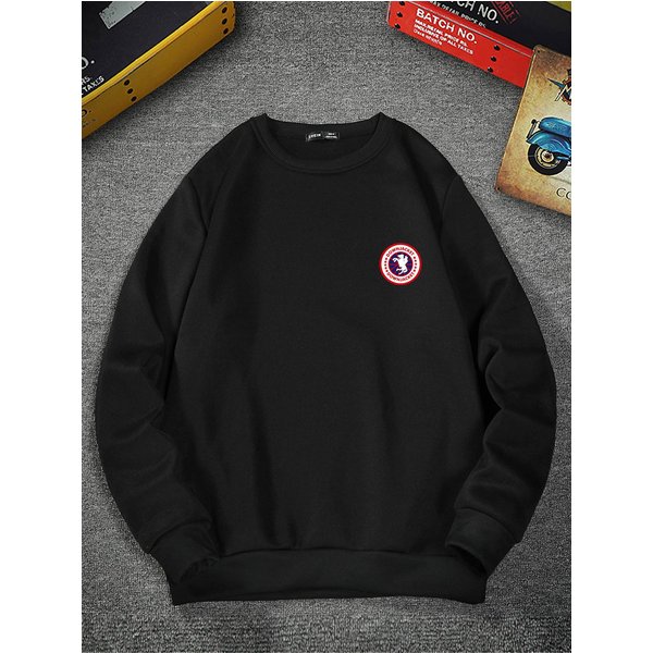 Men’s Basic Crew-neck Graphic Sweatshirt—a Versatile, Everyday Choice Paired With Jeans Or Casual Trousers.