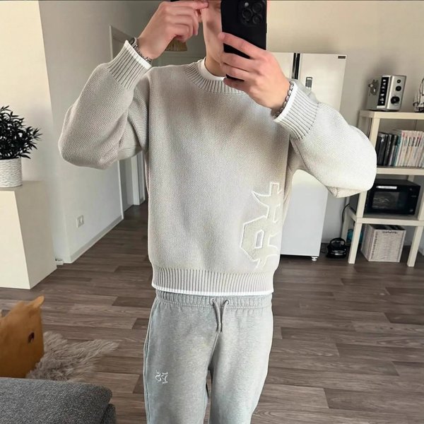 Men's Jacquard Knit Sweater – High Street Embroidery Design, Loose Fit Round Neck Pullover (Gray, S-XXL)