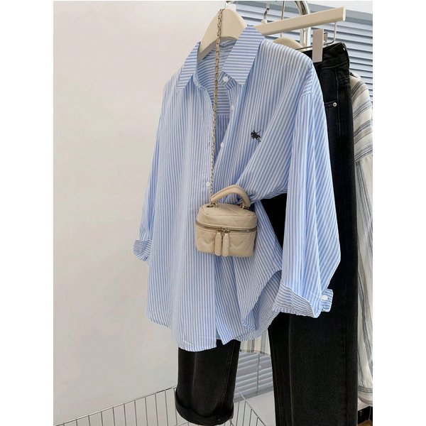 Blue striped back hollow slit drawstring strap design mid-sleeve loose shirt
