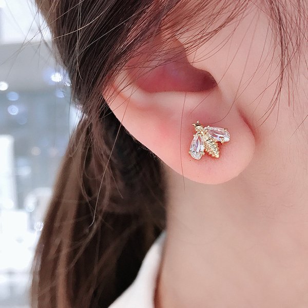 Three Dimensional Golden Little Bee Pierced Earrings For Women Elements Crystal Earrings-image