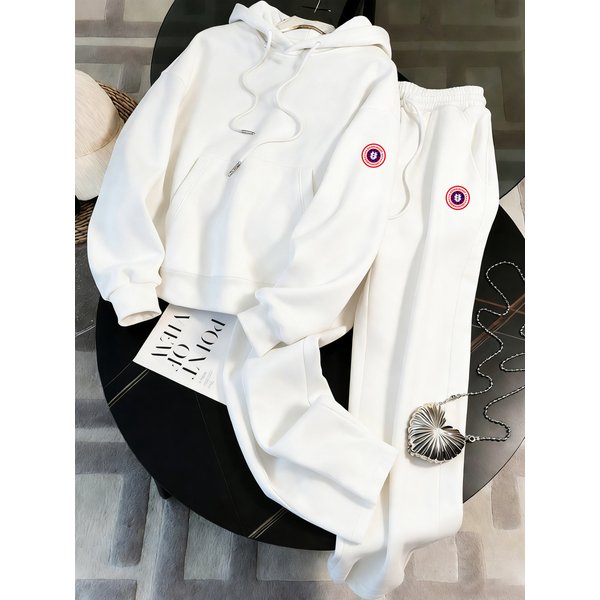 Unisex Grey Relaxed Tracksuit - A Comfortable Fleece Hoodie And Printed Jogging Pants, A Two-piece Casual Loungewear Set Suitable For Everyday Wear.-2