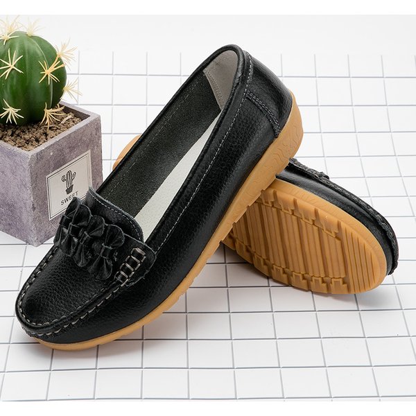 New Spring And Autumn Nurse Shoes, Casual Flat-heel Women's Shoes, Moccasins, Mother Shoes, Cowhide Bottom Hollow Shoes For Women