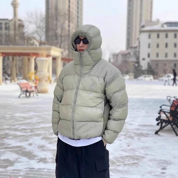Premium Winter Puffer Jacket For Men & Women - Ultra-Warm Thickened Hooded Coat, Oversized Couple Style, Water-Resistant & Windproof-image