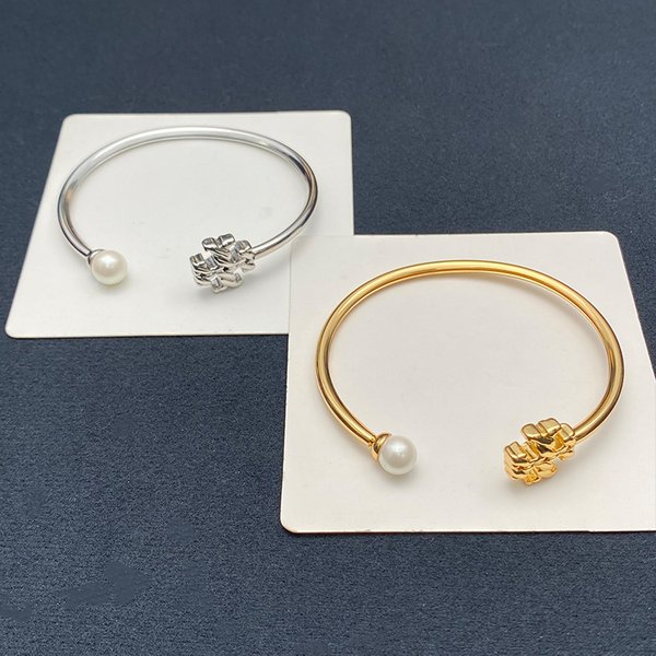 New Stylish Elegant Pearl-inlaid Bracelet Jewelry With A Versatile, Luxurious, And Niche Design For Commuting