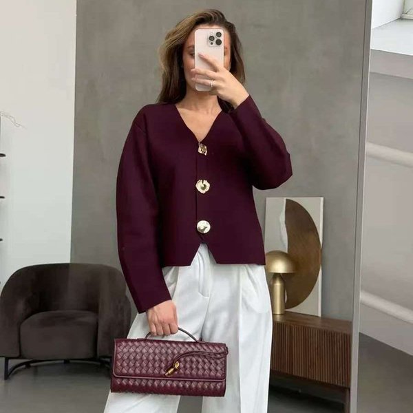 Premium Cropped Knit Cardigan For Women | Slim Fit V-Neck Metal Button Sweater – Autumn Layering Essential (S/M/L, 4 Colors)