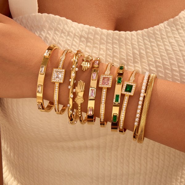 Elegant Emerald Square Zircon Bracelet For Women – Minimalist Vintage Design, 18K Gold Plated Stainless Steel, Geometric Fashion Jewelry-image