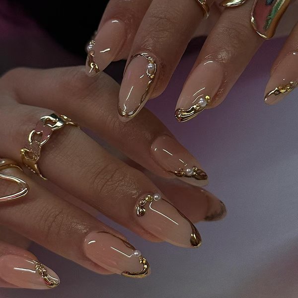 False Nails Three Dimensional Gilded Pearls And Flashing Diamonds Medium And Long Almond Nails Sweet And Cool Wearable Nails-image