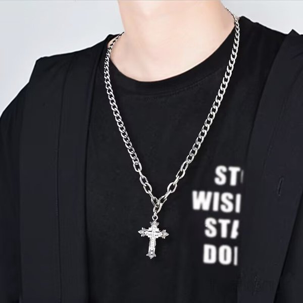 Necklace Cross For Men Trendy Light Luxury Niche Couple Jewelry Men's Sweater Chain Ins Hip-Hop Design Sense Cuban 'S-image
